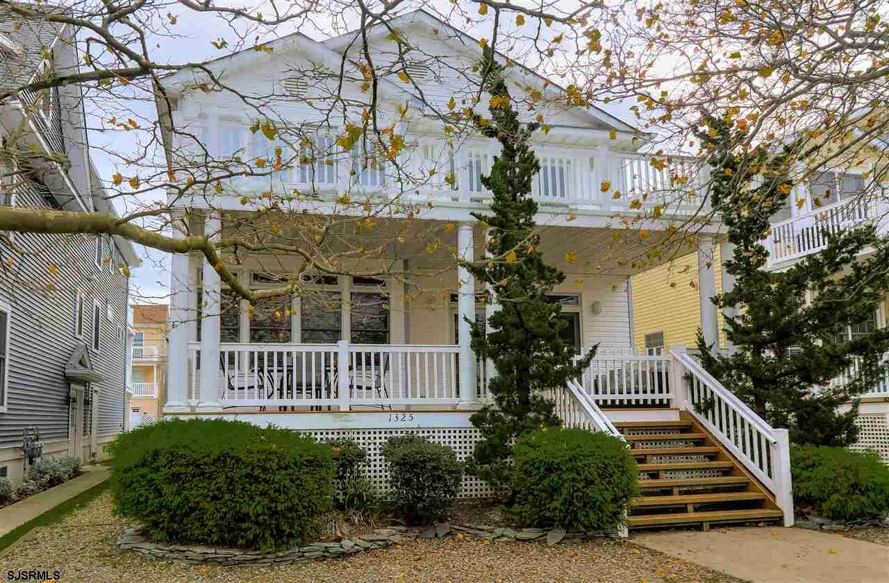 1327 Central - Photo 1