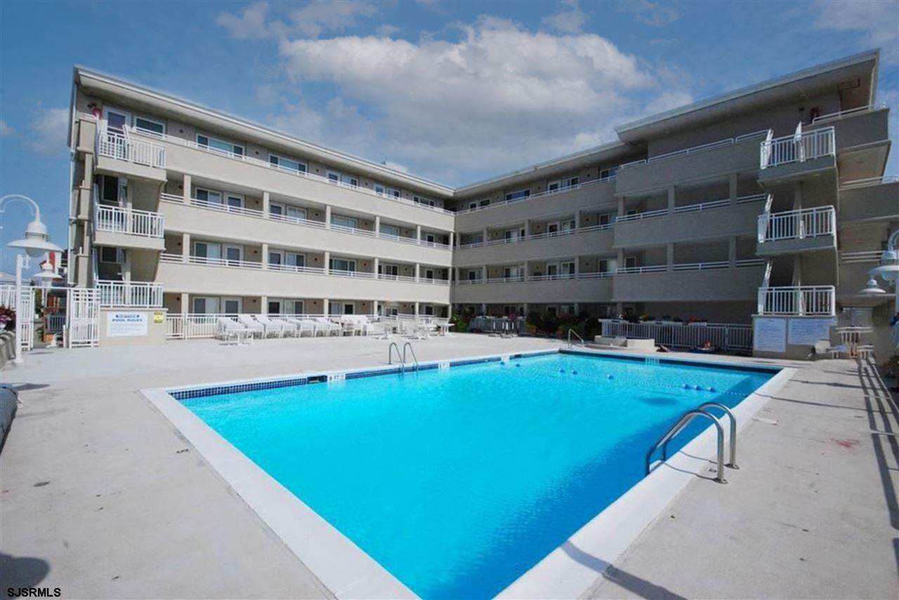 5300 Boardwalk - Photo 1