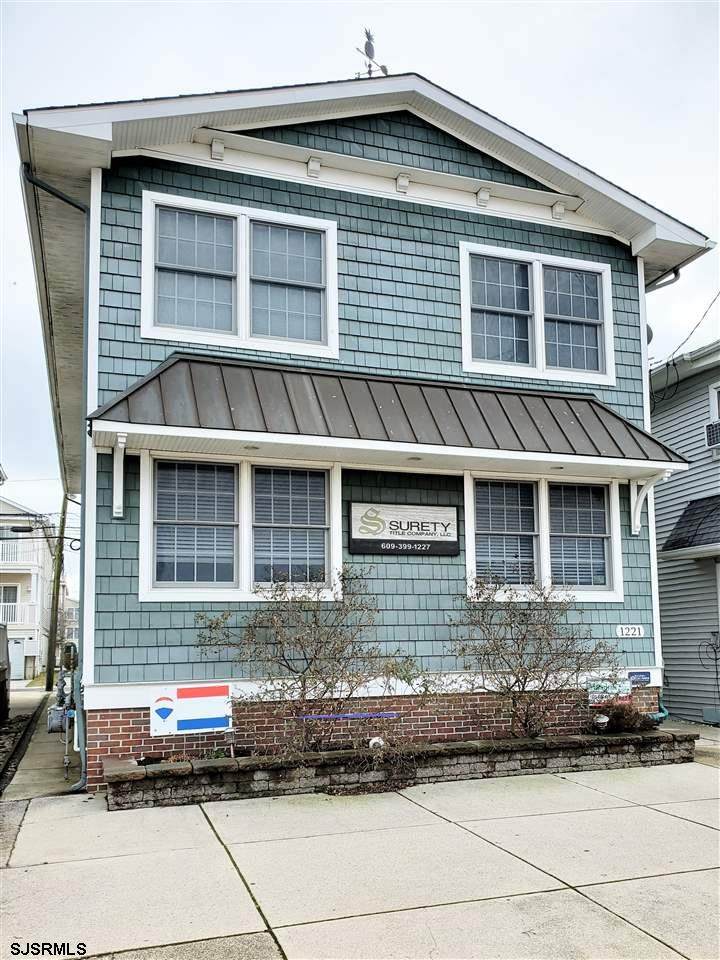 1221 West Avenue A - Photo 1