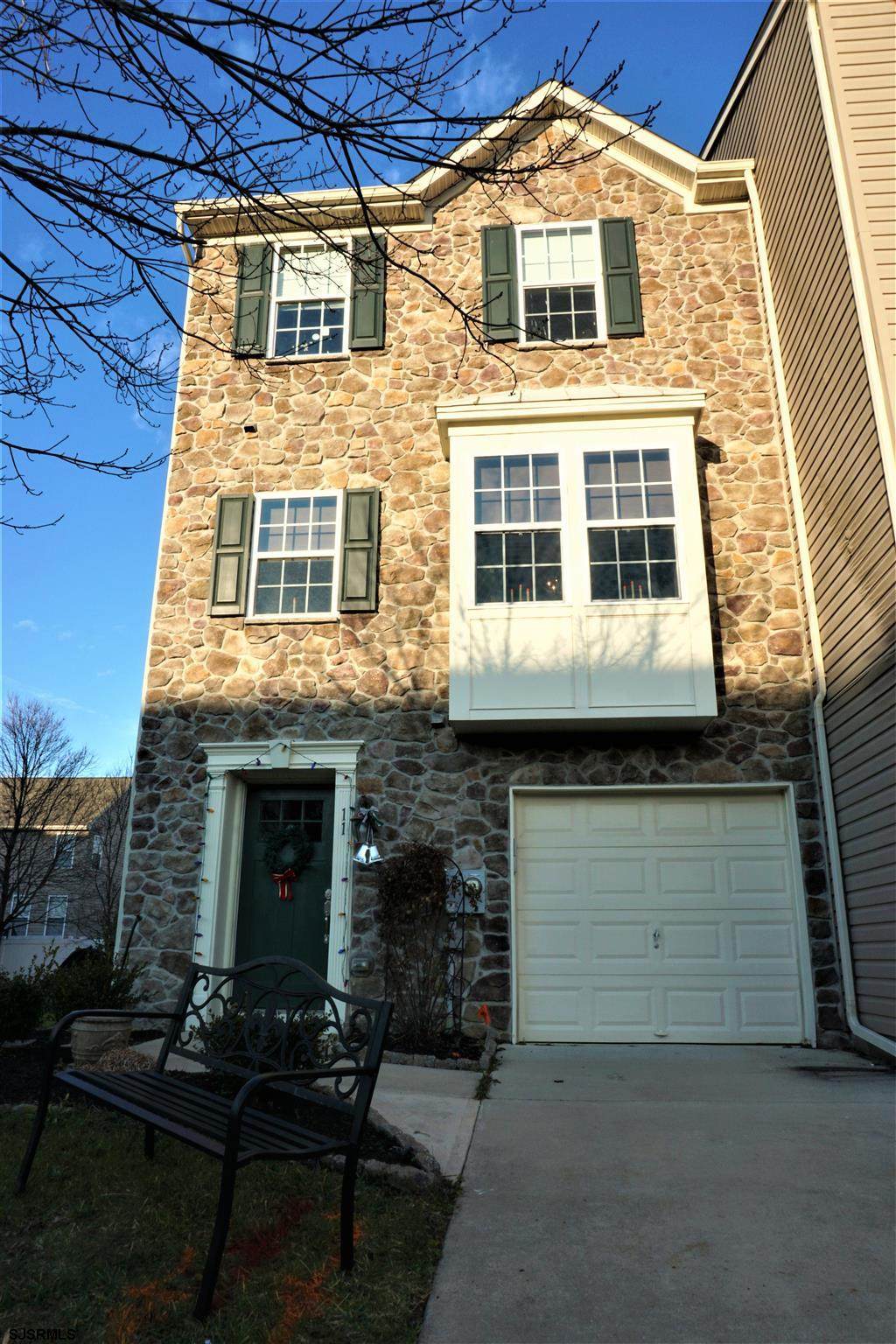 11 Shoemaker Dr - Photo 1