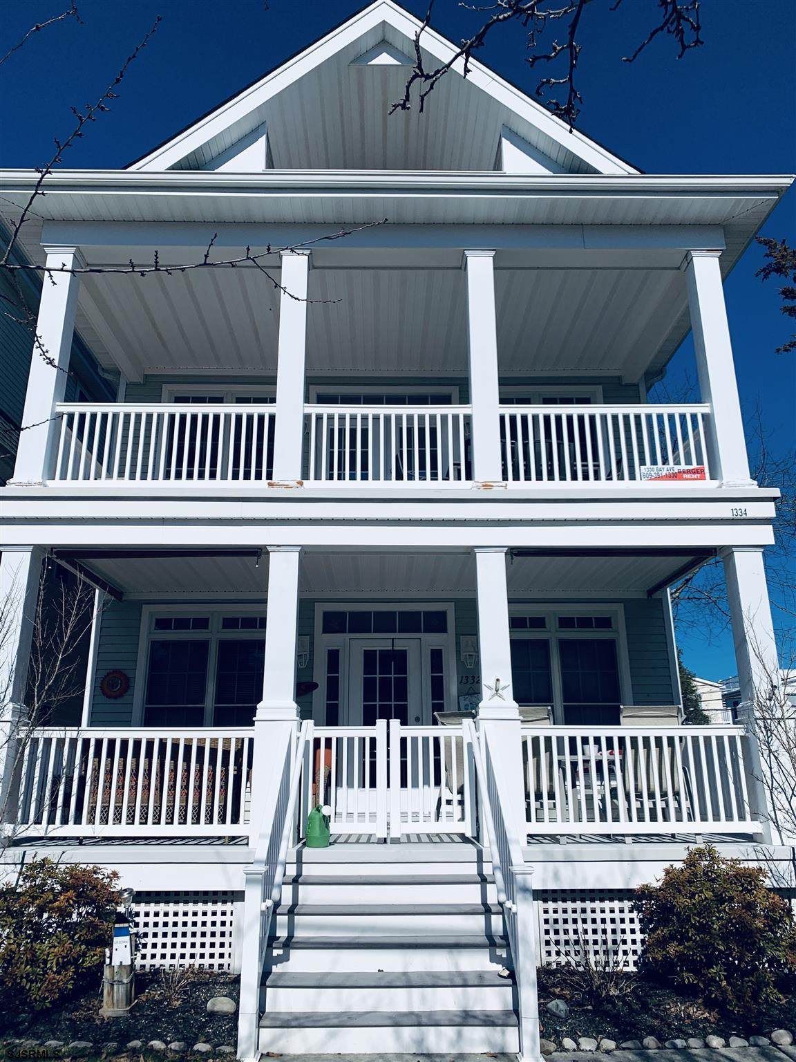 1334 Wesley - Photo 1