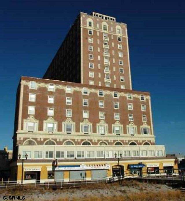 2721 Boardwalk - Photo 1