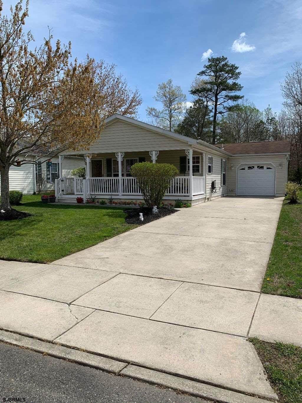 177 Turnberry - Photo 1