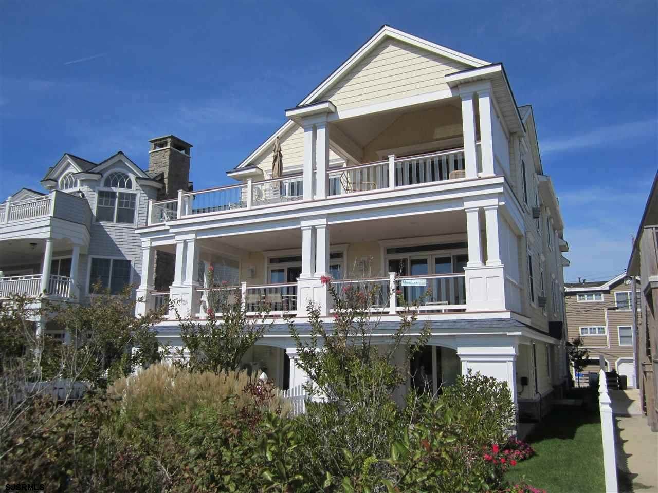 3004 Wesley - Photo 1