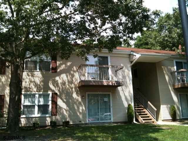 95 Club Place - Photo 1