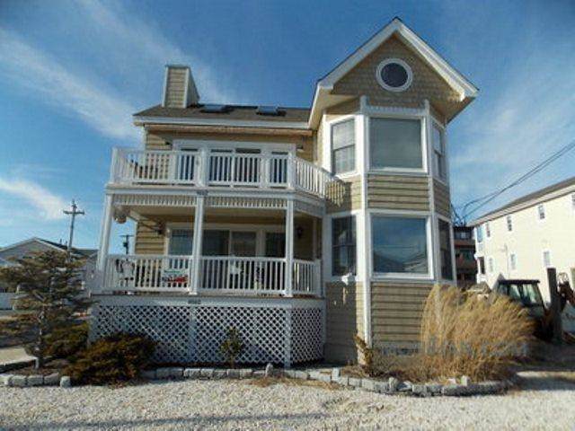 4062 Asbury Ave. - Photo 1