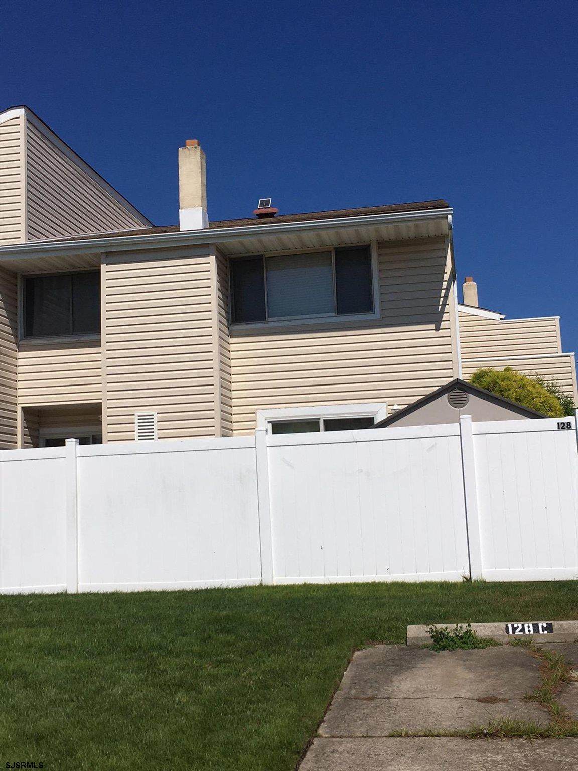128 44th St S - Photo 1