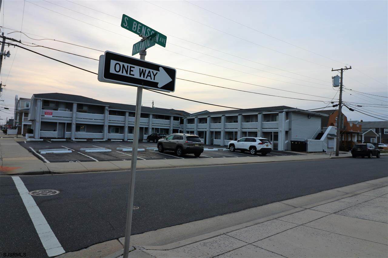9201 Atlantic Avenue - Photo 1