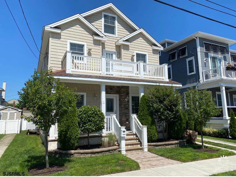 107 Douglas - Photo 1