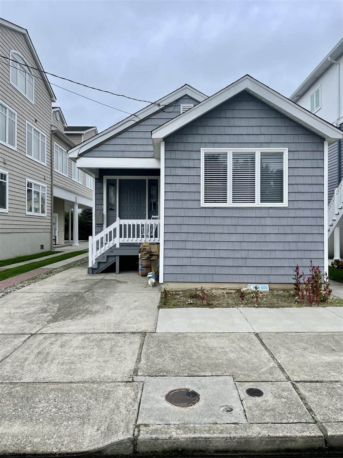 10 Monroe Ave - Photo 1