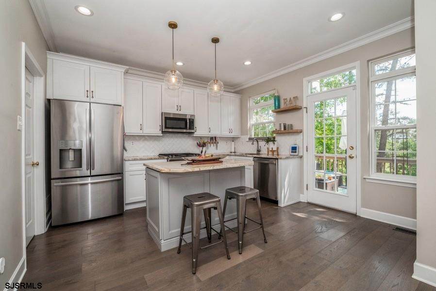 214 Tryens Dr - Photo 1