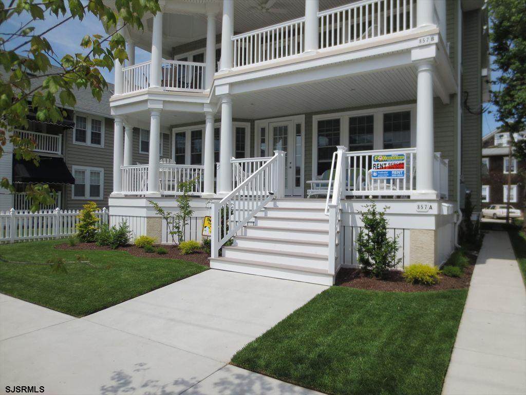 857 St. Charles Place - Photo 1