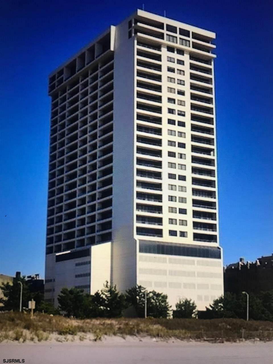 3851 Boardwalk - Photo 1