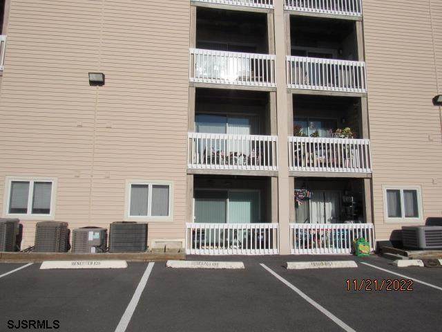 323 44th - Photo 1