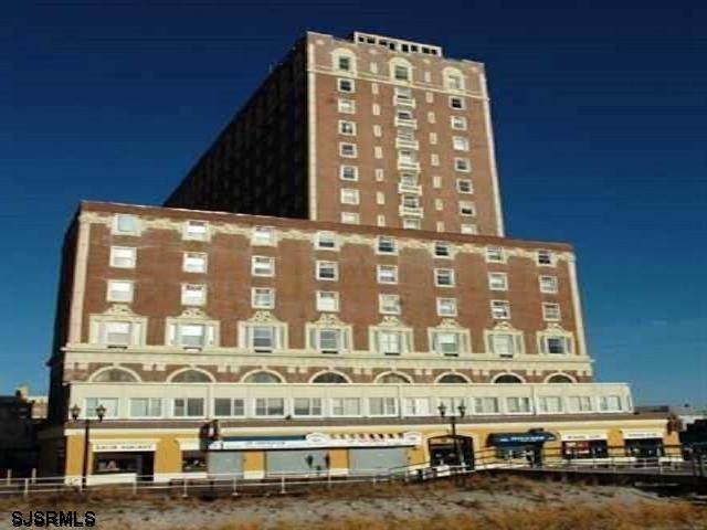 2721 Boardwalk - Photo 1