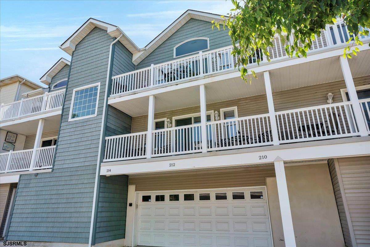 212A Spencer Ave - Photo 1