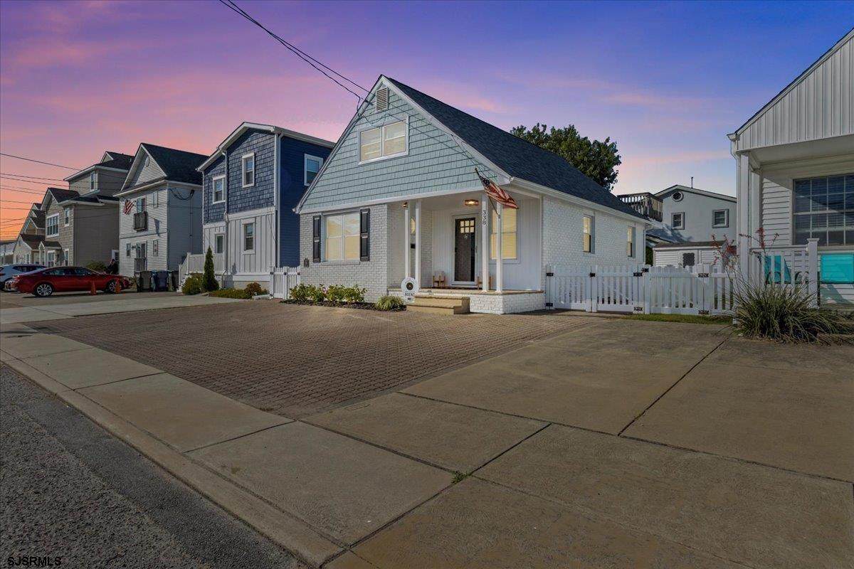 338 36th - Photo 1