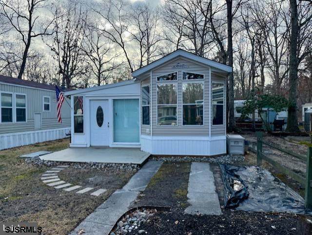 9 Trina Ln - Photo 1
