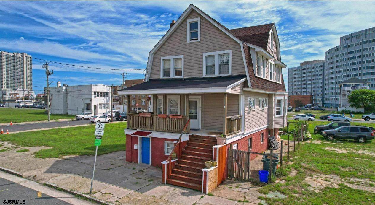 205 Vermont Ave - Photo 1