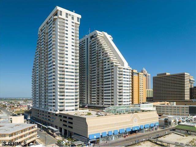 3101 Boardwalk - Photo 1
