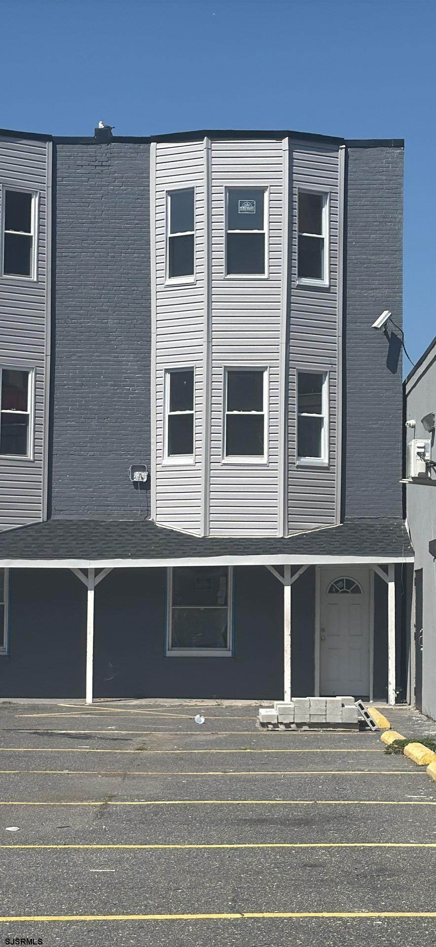 2417 Pacific - Photo 1