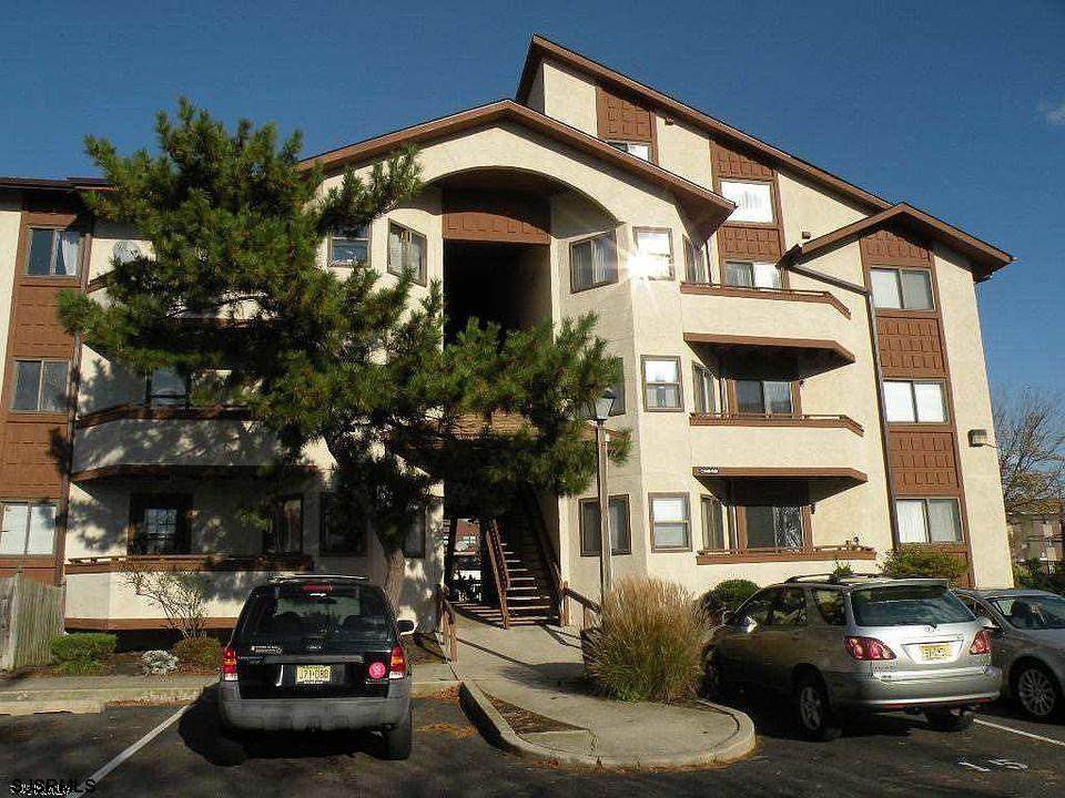 1442 Mediterranean Ave - Photo 1