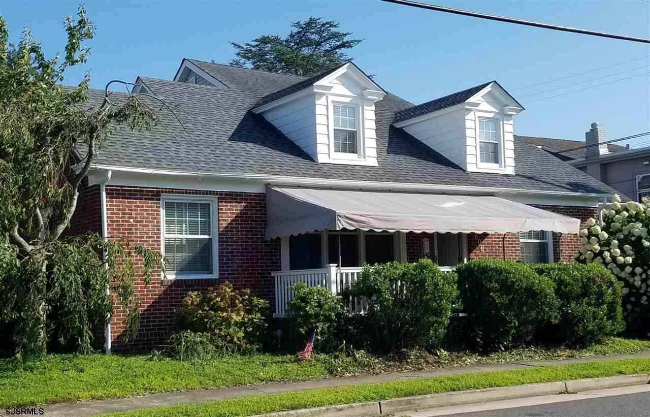 8606 Monmouth - Photo 1