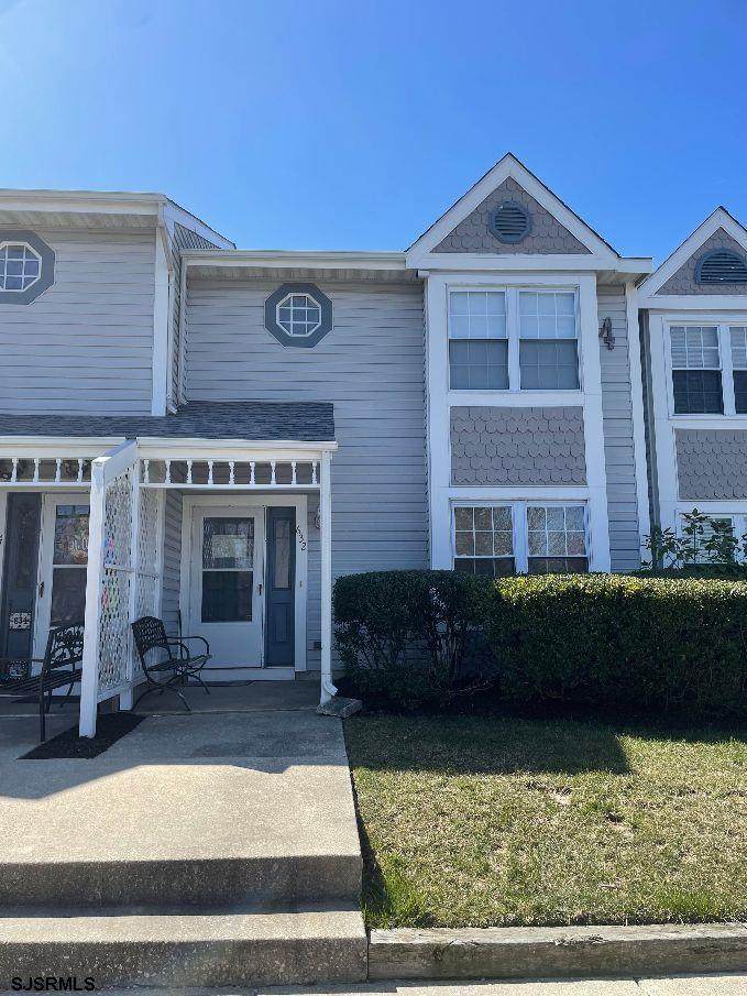 632 Chancery - Photo 1