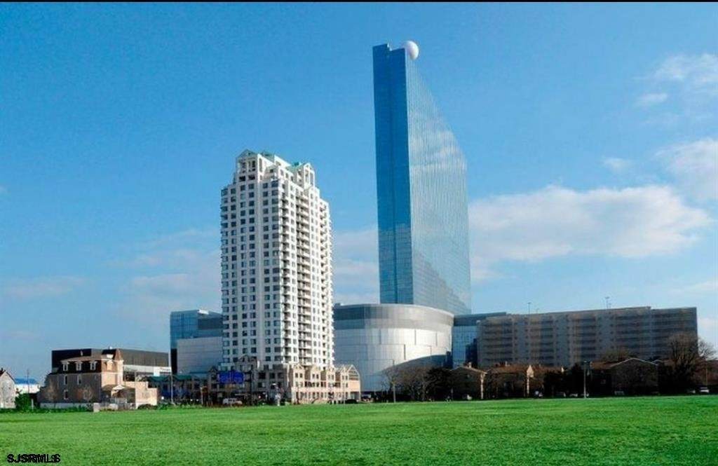 526 Pacific - Photo 1