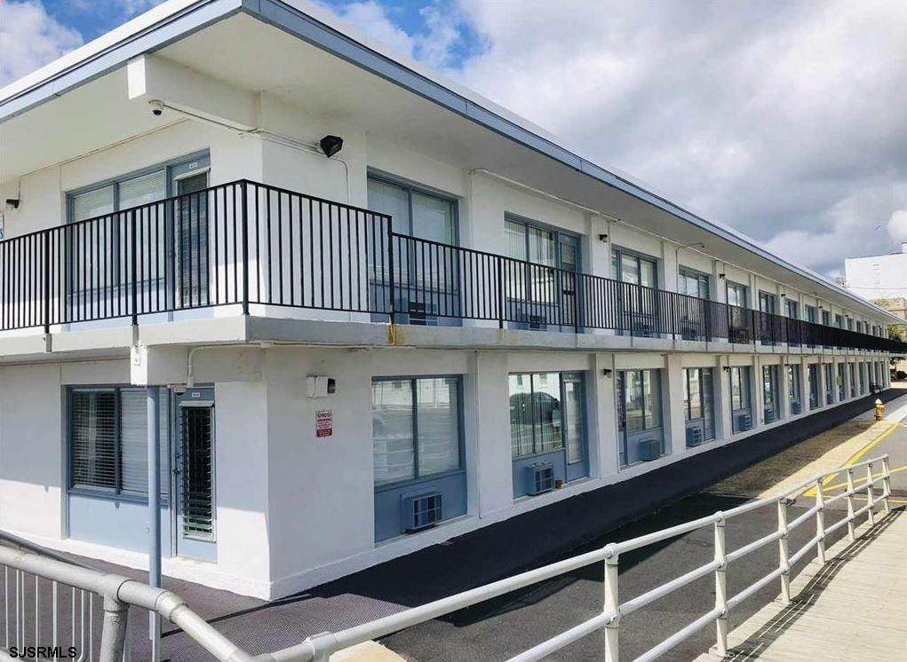 3501 Boardwalk - Photo 1