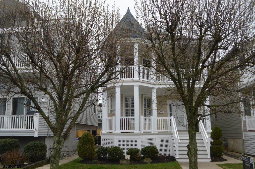 323 Asbury - Photo 1