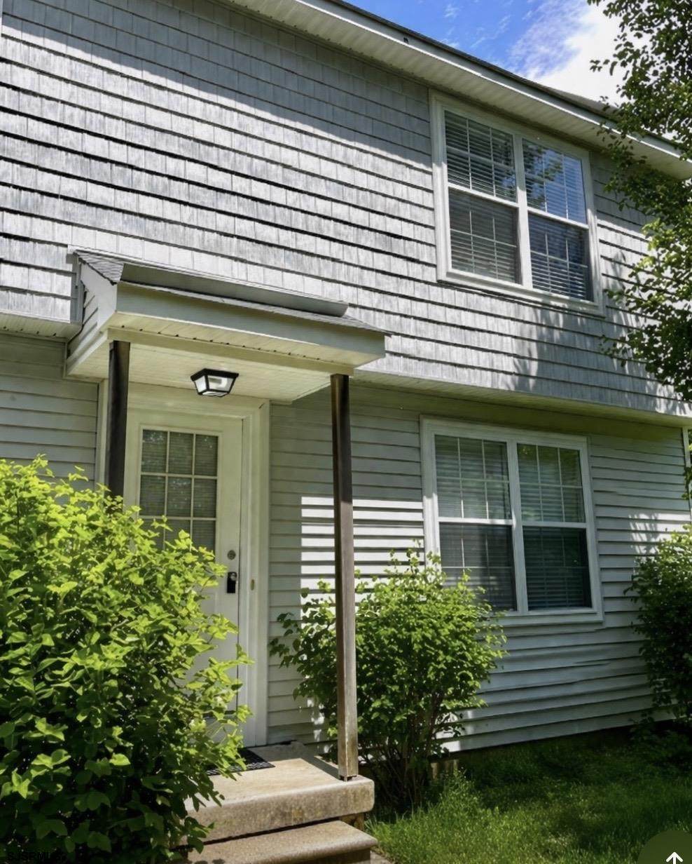 27 Oyster Bay - Photo 1