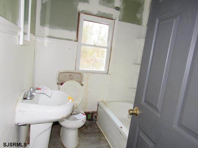 https://bt-photos.global.ssl.fastly.net/sjersey/orig_boomver_1_607246-2.jpg