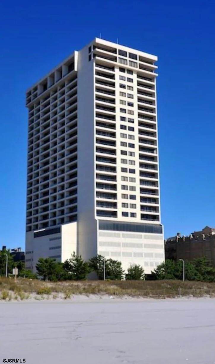 3851 Boardwalk - Photo 1
