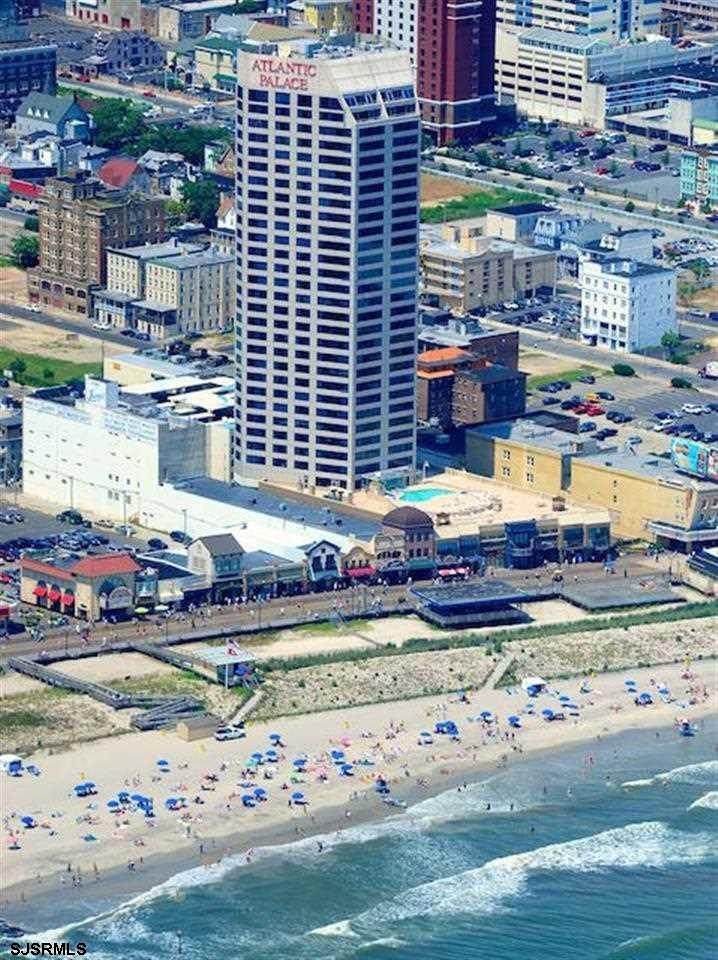 1515 Boardwalk 2406 - Photo 1