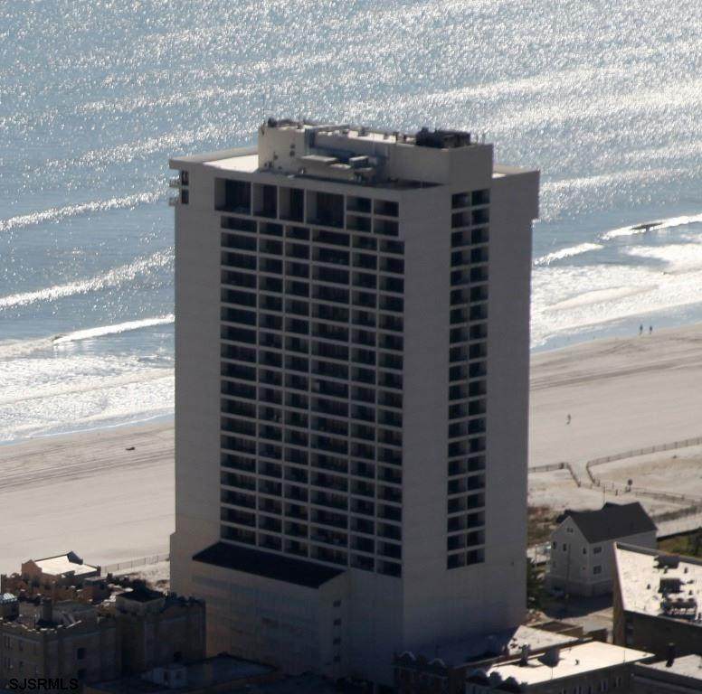 3851 Boardwalk - Photo 1