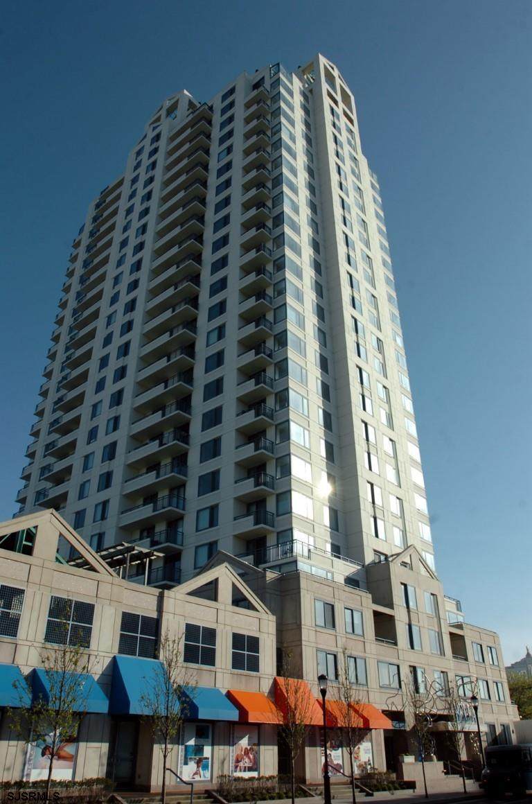 526 Pacific - Photo 1