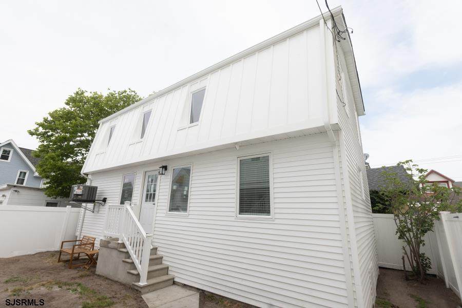 215 Leaming - Photo 1