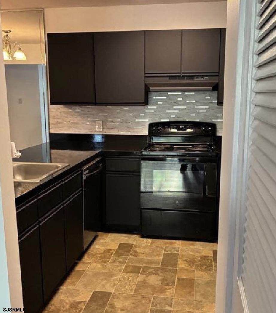 310 Heather Croft - Photo 1