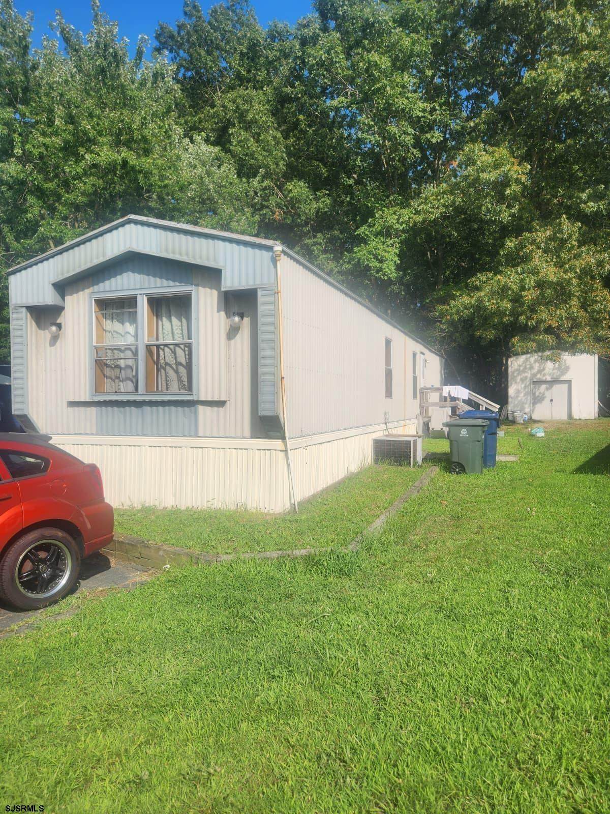 310 Kentucky - Photo 1