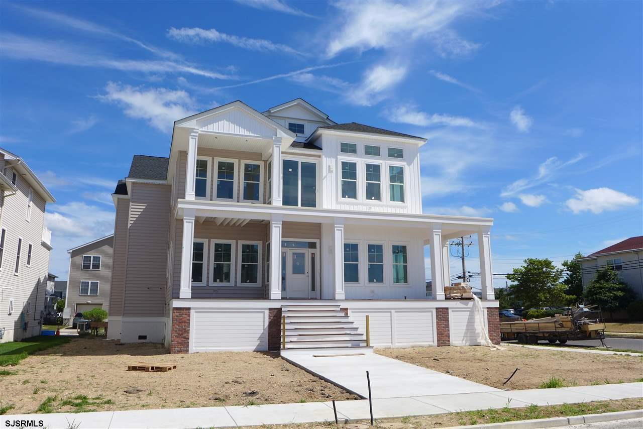 2131 Simpson - Photo 1