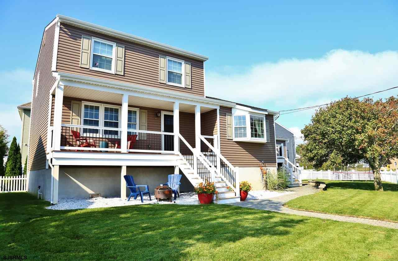 722 Sheridan - Photo 1