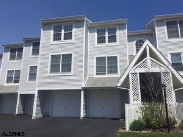 152 39th St S - Photo 1