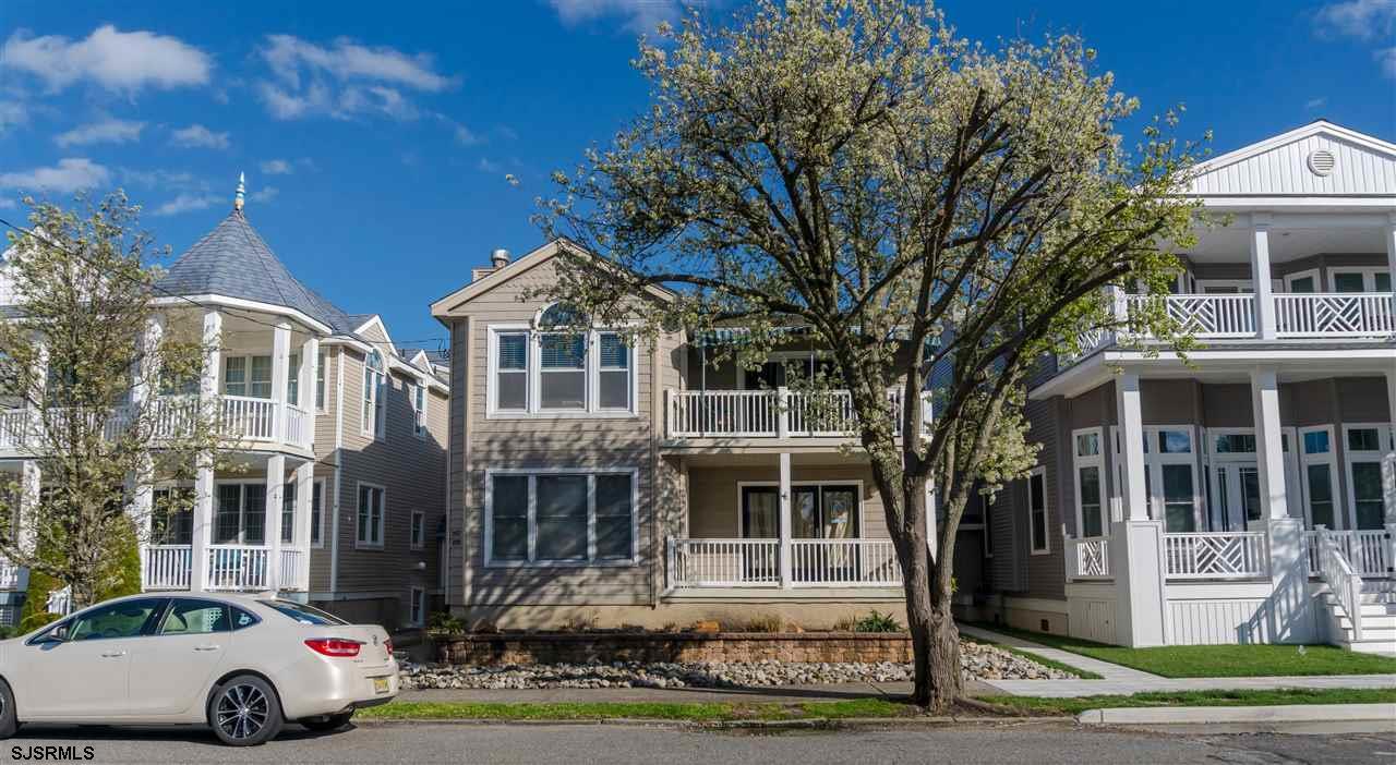 2527 Central - Photo 1