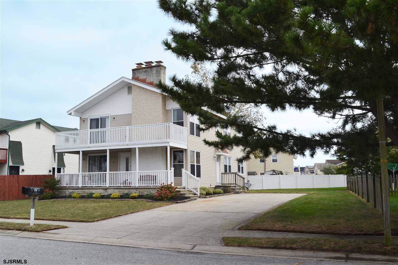 17 Lighthouse - Photo 1