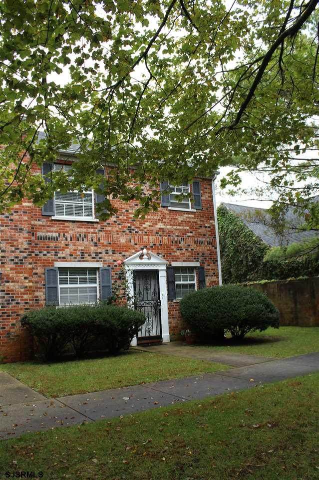120 Connecticut - Photo 1