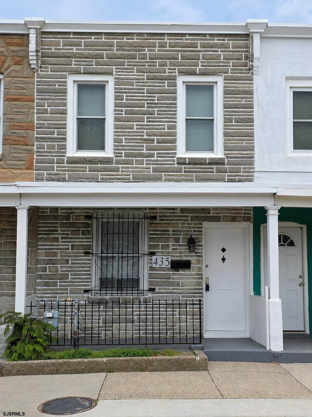 435 Tennessee - Photo 1
