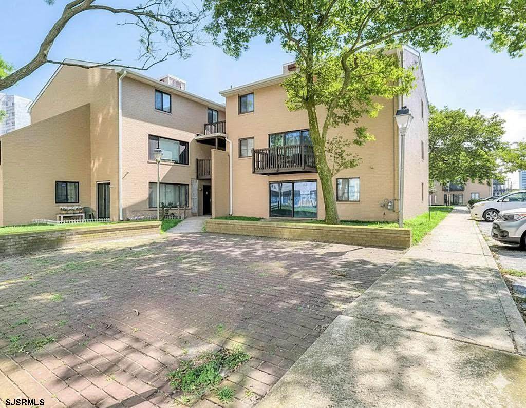 600 Pacific - Photo 1