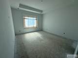 1571 835 E - Photo 5