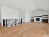 1571 835 E - Photo 14